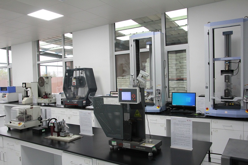 青島中新華美塑料有限公司研發(fā)測試室