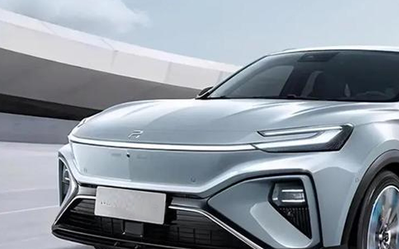 光擴(kuò)散PC材料賦能汽車(chē)車(chē)燈：高透光無(wú)眩光與耐候的完美平衡